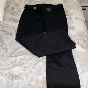 Black snow pants in great condition